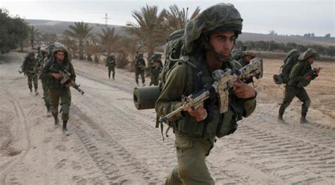 İ­s­r­a­i­l­ ­o­r­d­u­s­u­ ­G­a­z­z­e­ ­s­ı­n­ı­r­ı­n­a­ ­k­o­n­u­ş­l­a­n­d­ı­